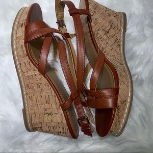 G.H Bass Brown Strappy Wedge Sandals “Gisele” Sz 9M